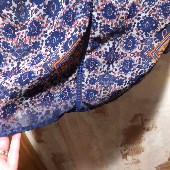 Collective Concepts Tank - Picture 3 of 6